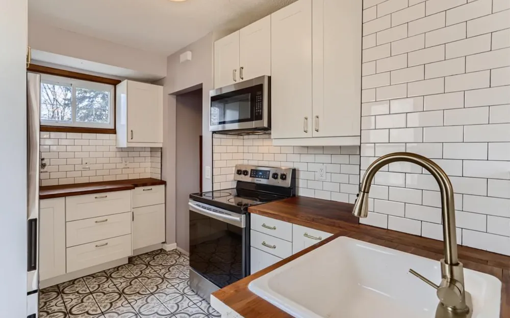 A renovated kitchen in a Parallel North home purchase and renovation project